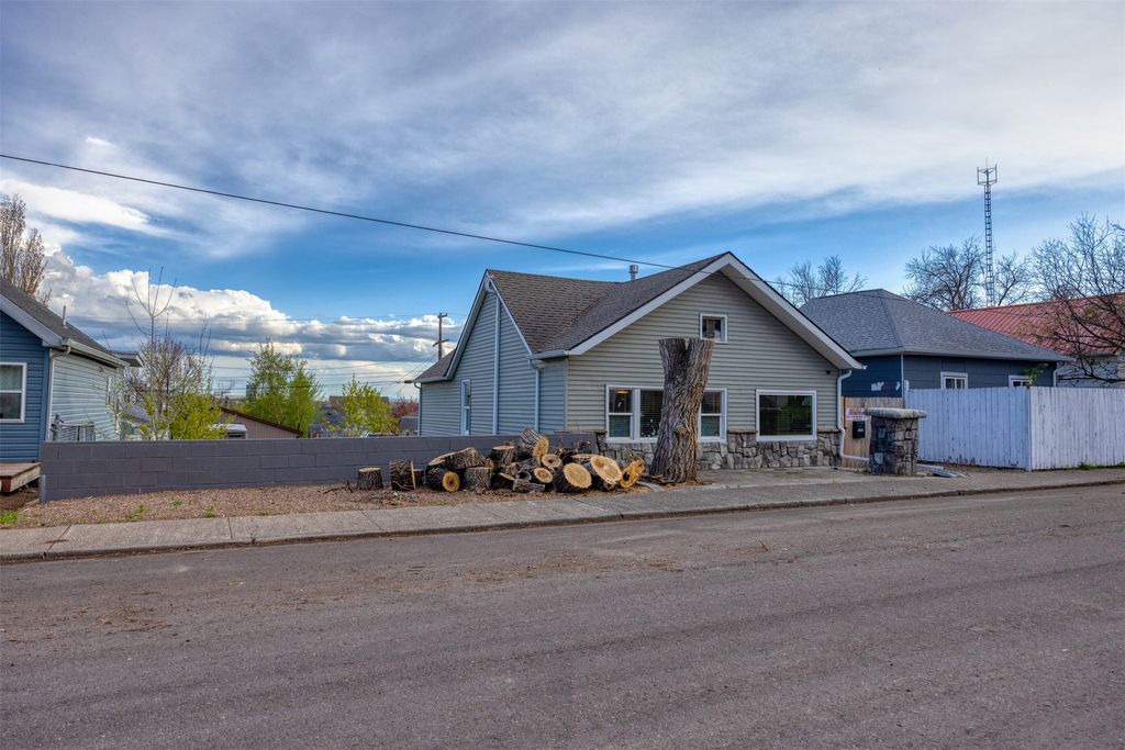 Photo of 1524 Colorado Avenue, Black Eagle, MT 59414 (MLS # 30070404)