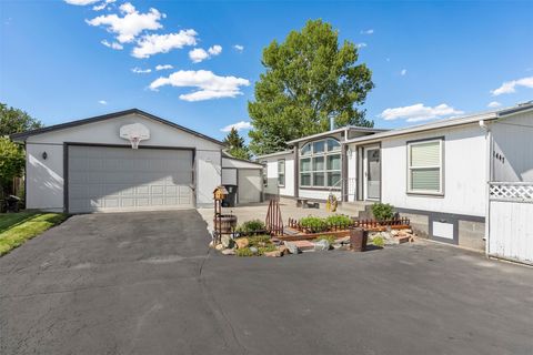 Photo of 1447 Sunrise Lane, Butte, MT 59701 (MLS # 30074838)