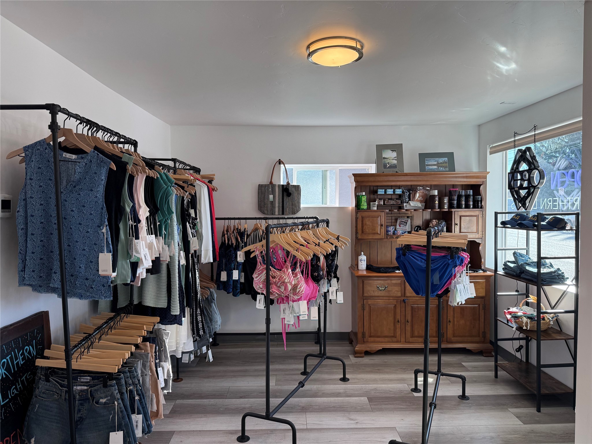 Columbia Falls, Montana 59912, United States, ,Commercial,Active,216451