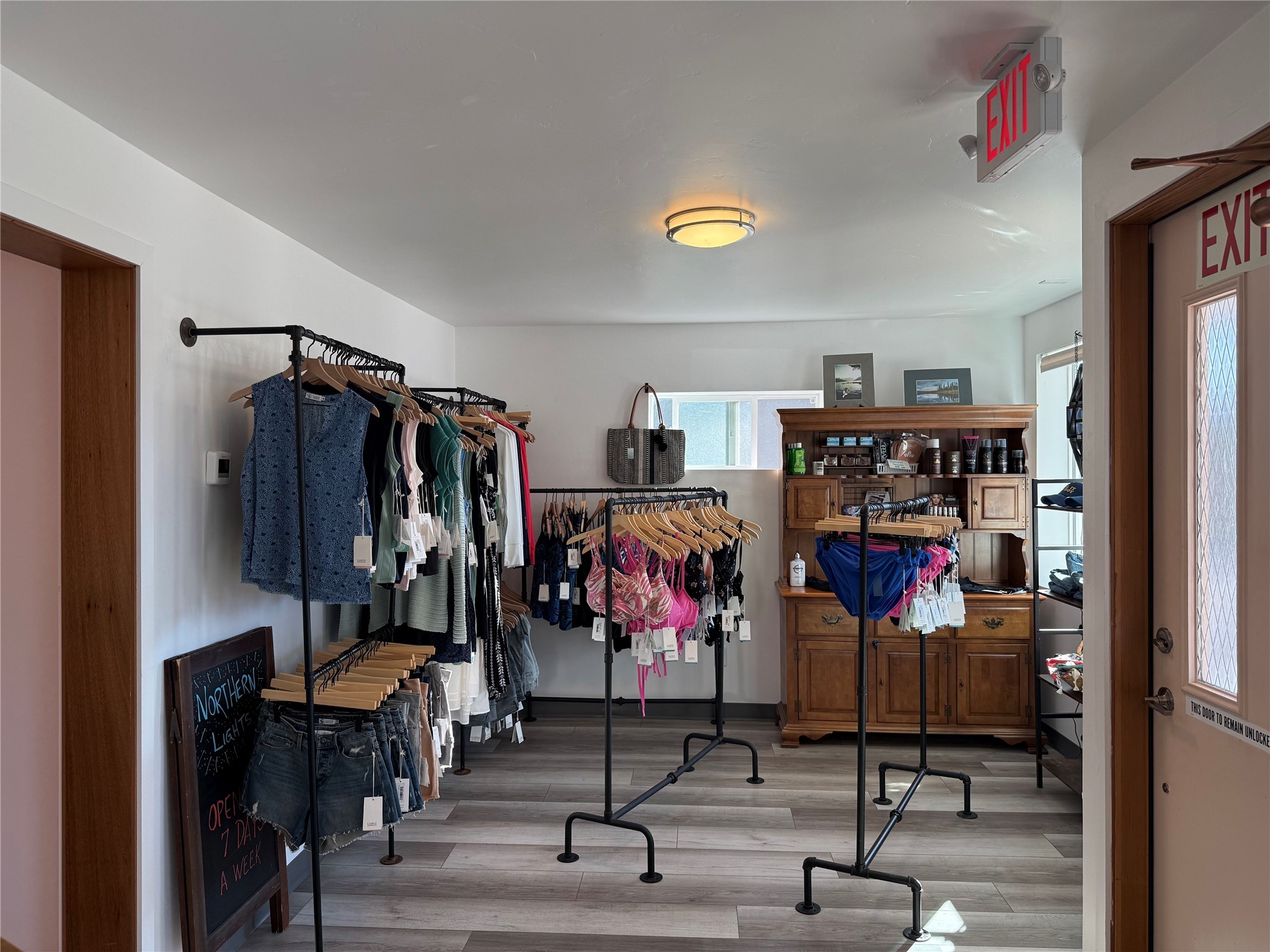 Columbia Falls, Montana 59912, United States, ,Commercial,Active,216451