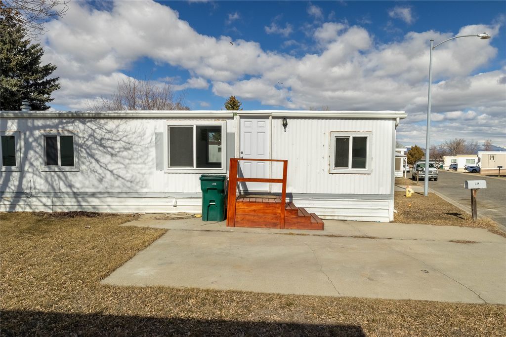Photo of 1805 Joslyn Street #234, Helena, MT 59601 (MLS # 30066484)