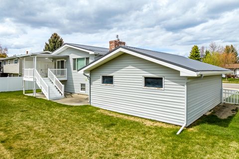 Tiny photo for 912 26th Avenue SW, Great Falls, MT 59404 (MLS # 30069274)