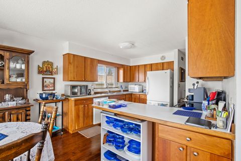 Tiny photo for 912 26th Avenue SW, Great Falls, MT 59404 (MLS # 30069274)