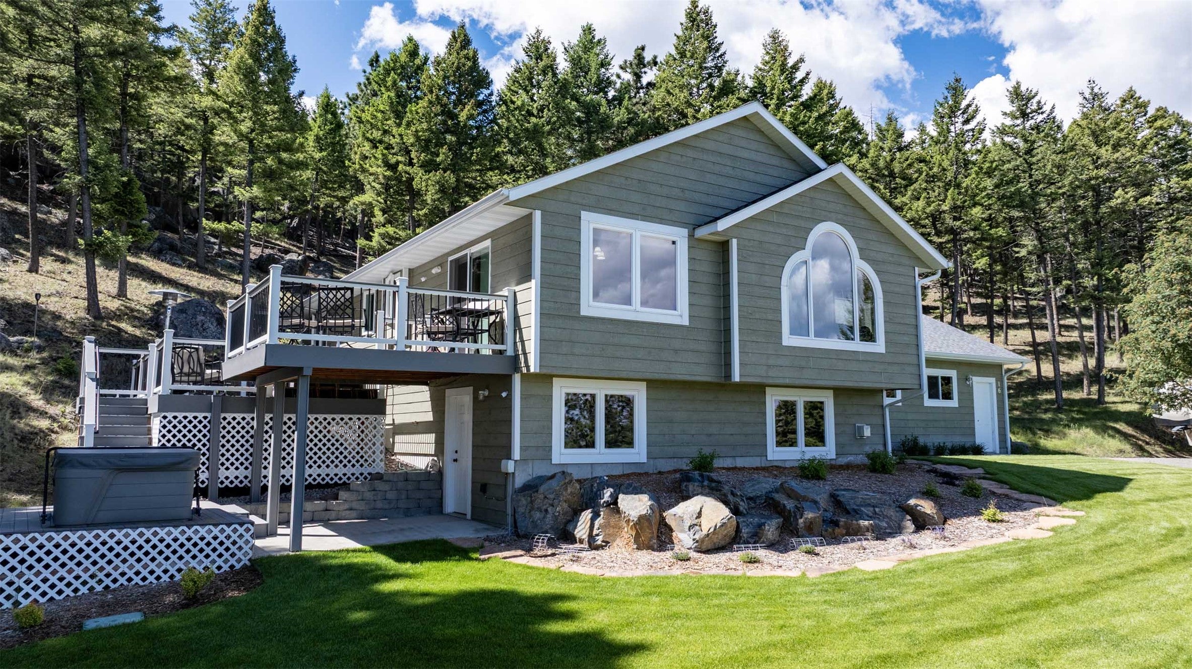 16 Evergreen Court