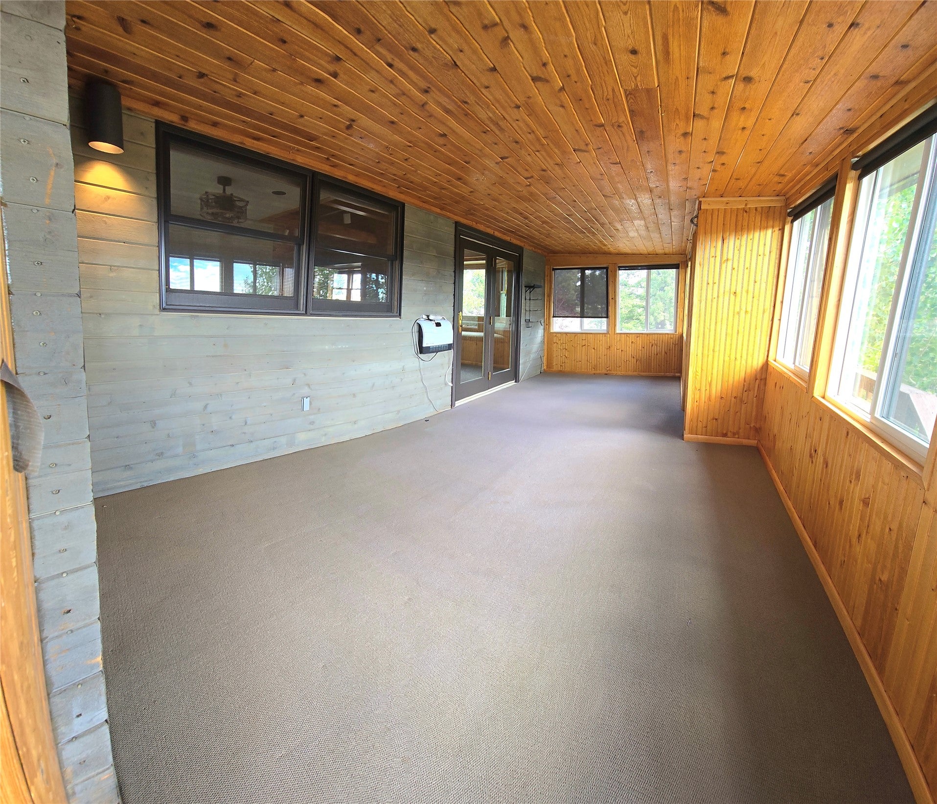 884 Wapiti Mountain Road