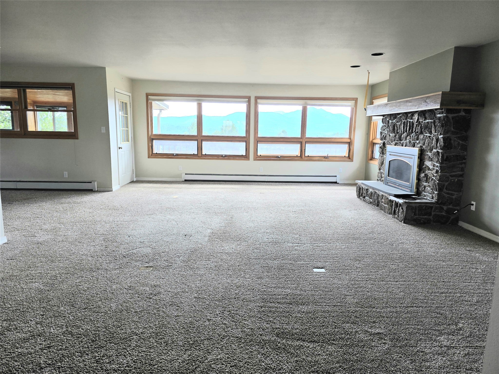 884 Wapiti Mountain Road
