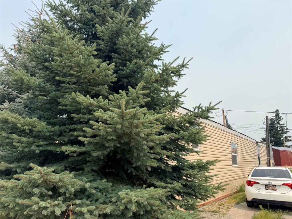 Photo of 58 W Cottonwood Drive #Space 5, Kalispell, MT 59901 (MLS # 30075589)