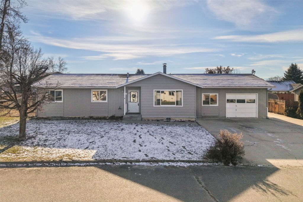 Photo of 313 E 8th Street, Stevensville, MT 59870 (MLS # 30063716)