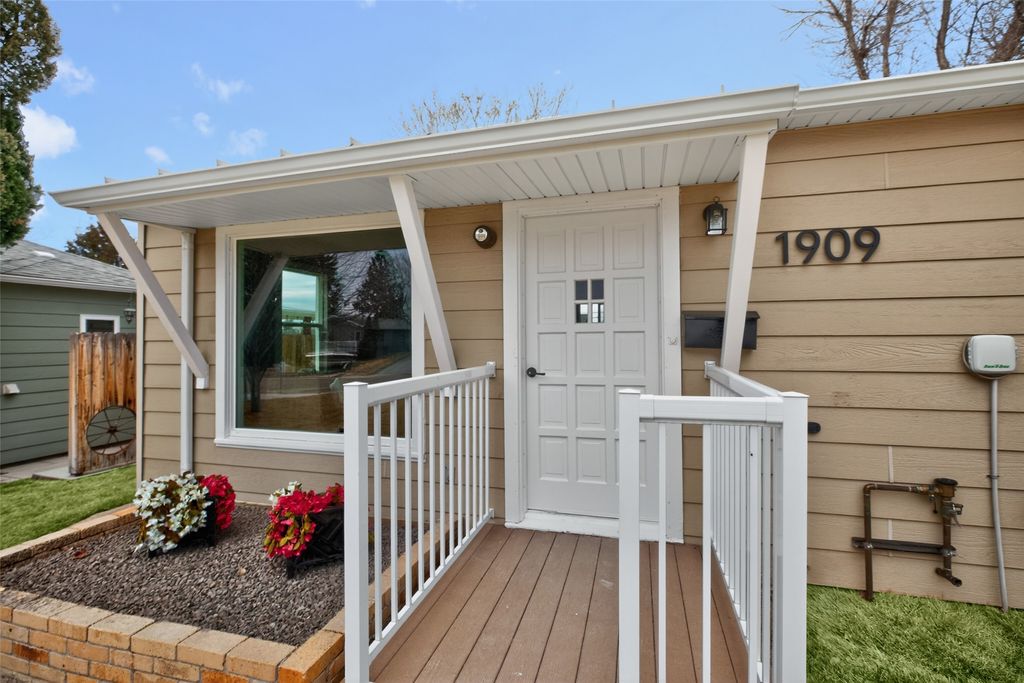 Photo of 1909 7th Avenue S, Great Falls, MT 59405 (MLS # 30064048)