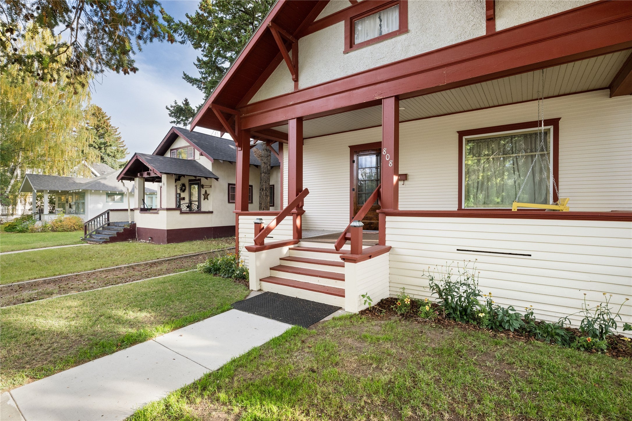 808 Milwaukee Avenue