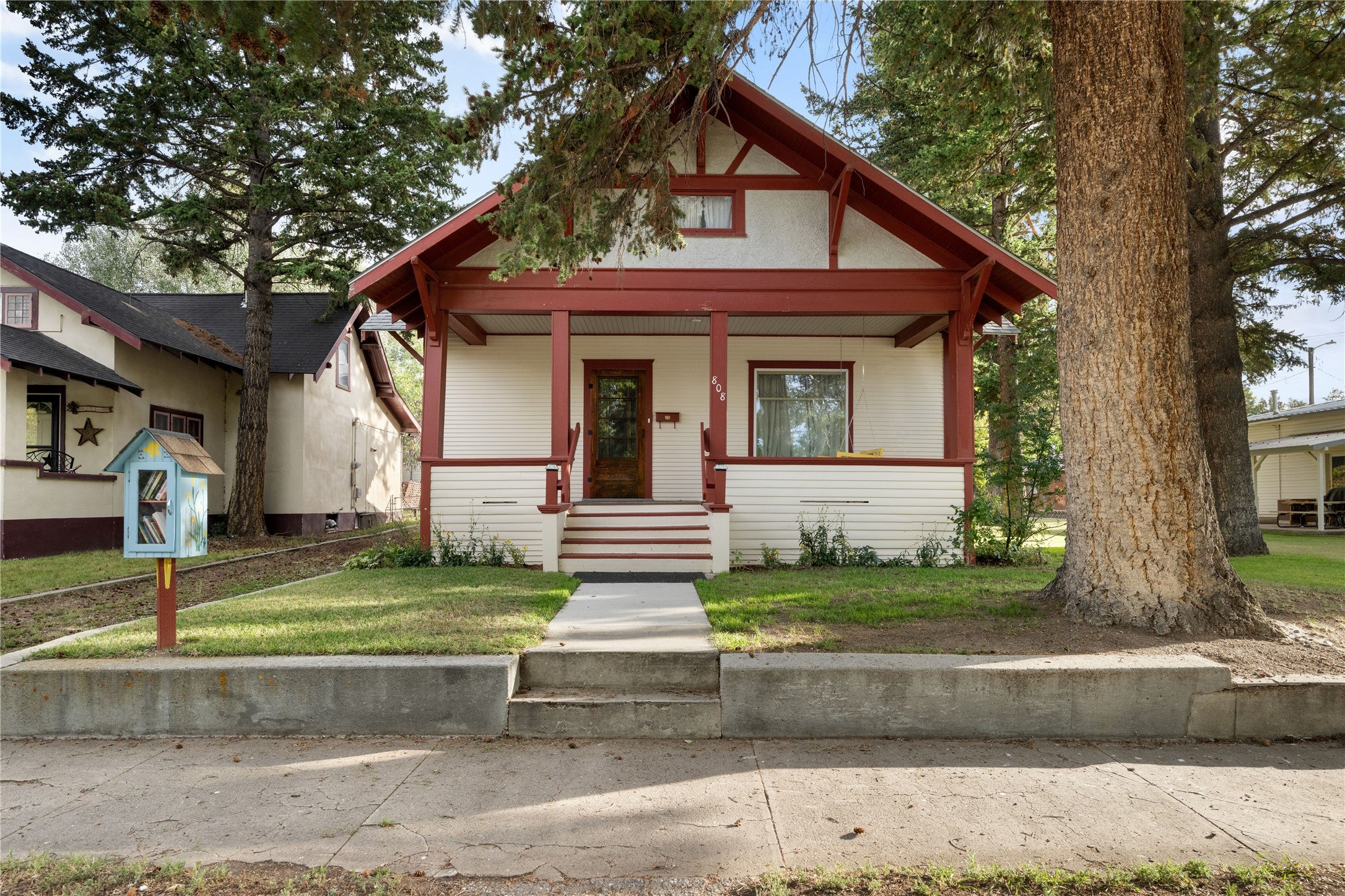 808 Milwaukee Avenue