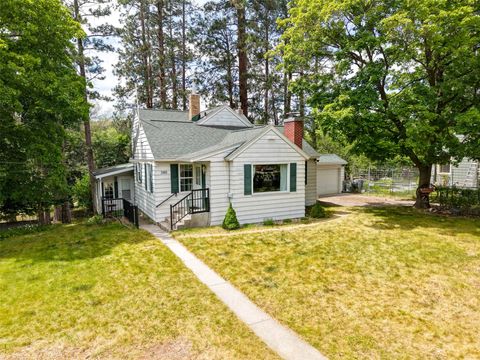 Tiny photo for 2405 Gilbert Avenue, Missoula, MT 59802 (MLS # 30073463)