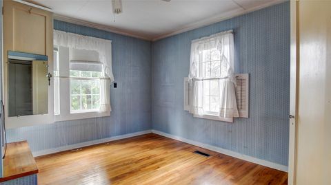 Tiny photo for 2405 Gilbert Avenue, Missoula, MT 59802 (MLS # 30073463)