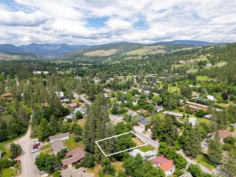 Tiny photo for 2405 Gilbert Avenue, Missoula, MT 59802 (MLS # 30073463)