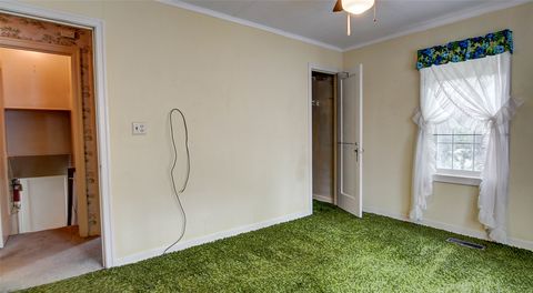 Tiny photo for 2405 Gilbert Avenue, Missoula, MT 59802 (MLS # 30073463)
