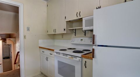 Tiny photo for 2405 Gilbert Avenue, Missoula, MT 59802 (MLS # 30073463)