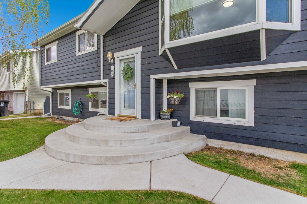 Photo of 103 Star Lane, Butte, MT 59701 (MLS # 30071477)
