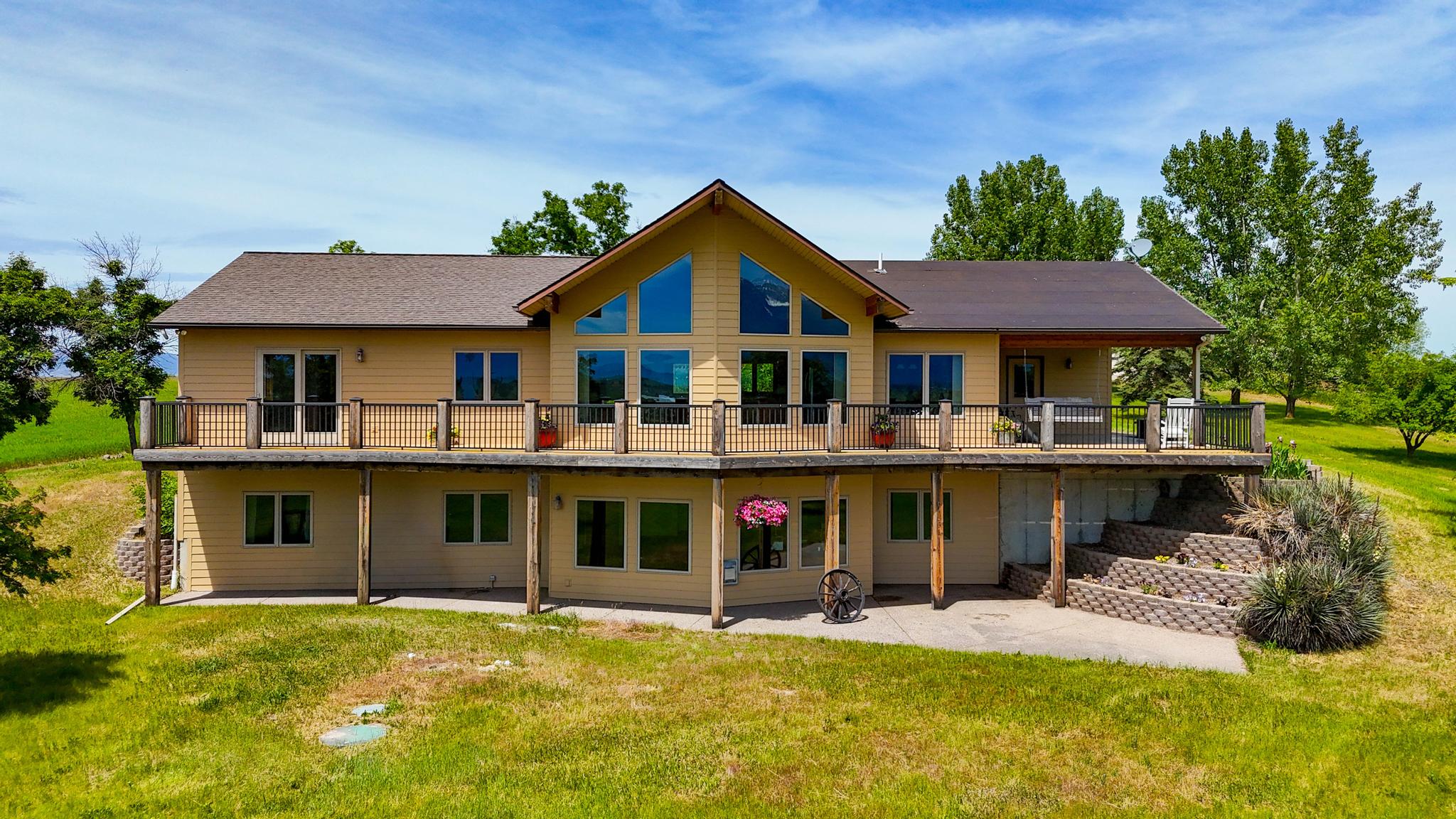 38614 Round Butte Road