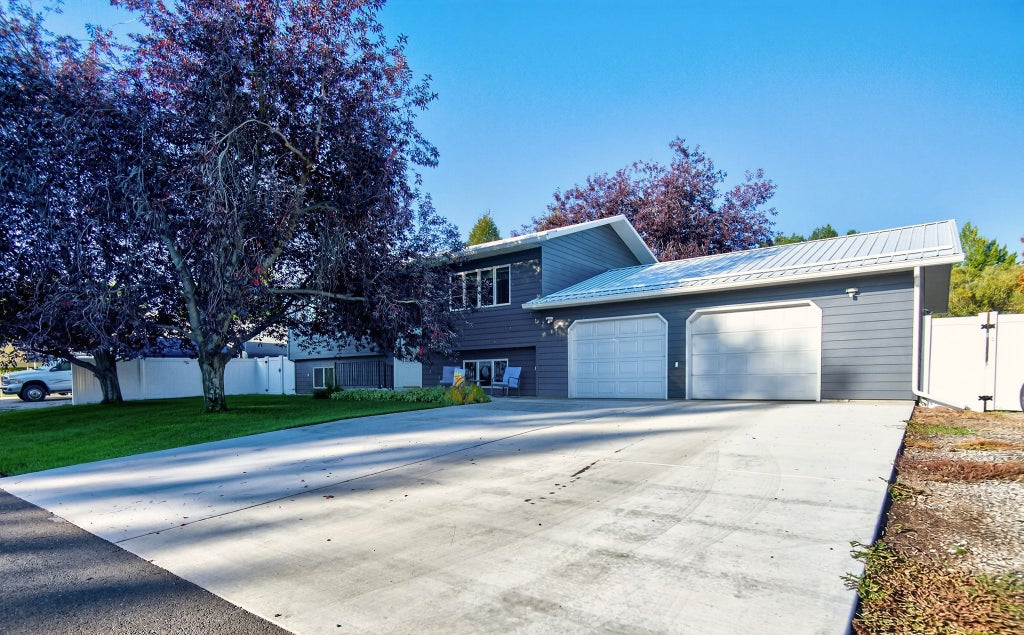 Photo of 3870 Kitt Drive, Helena, MT 59602 (MLS # 30078743)
