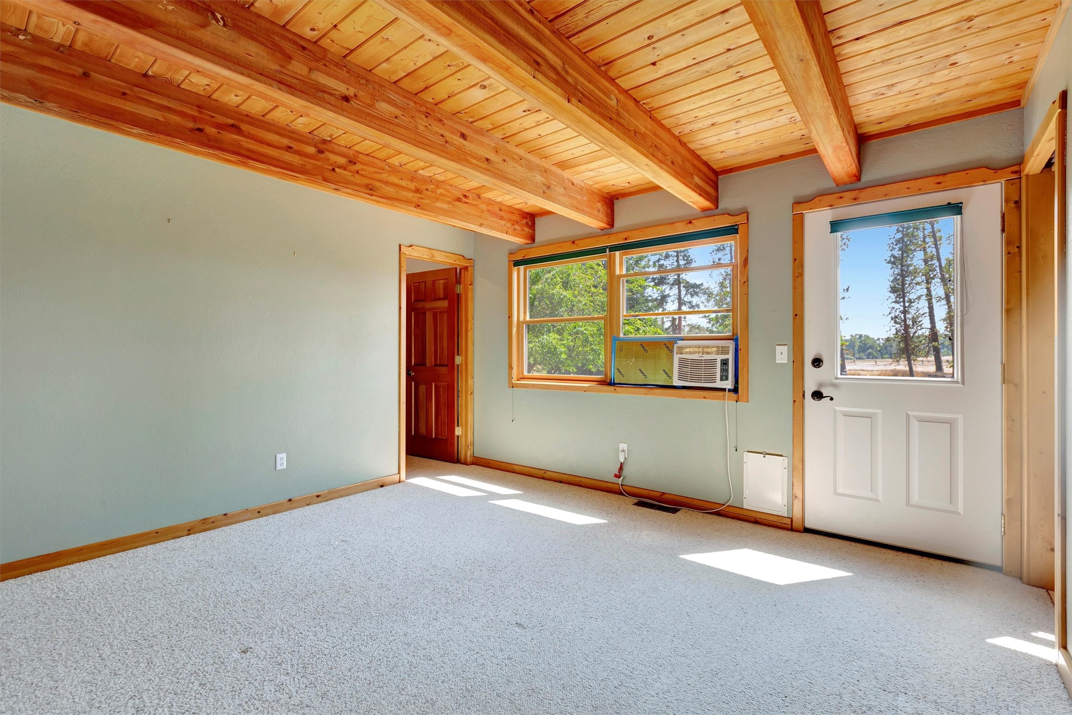 Victor, Montana 59875, United States, 3 Bedrooms Bedrooms, ,2 BathroomsBathrooms,Residential,Pending,48676