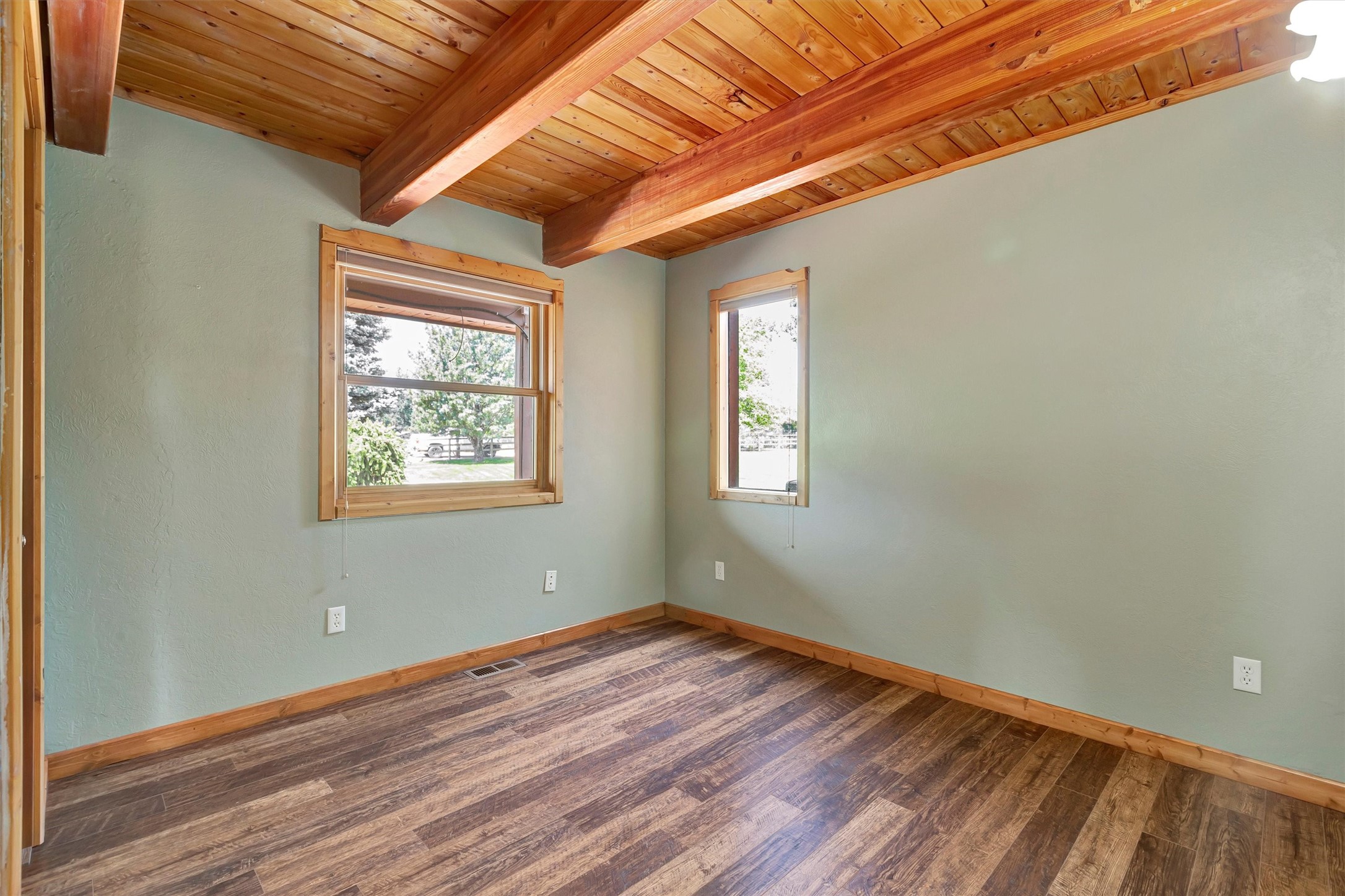 Victor, Montana 59875, United States, 3 Bedrooms Bedrooms, ,2 BathroomsBathrooms,Residential,Pending,48676