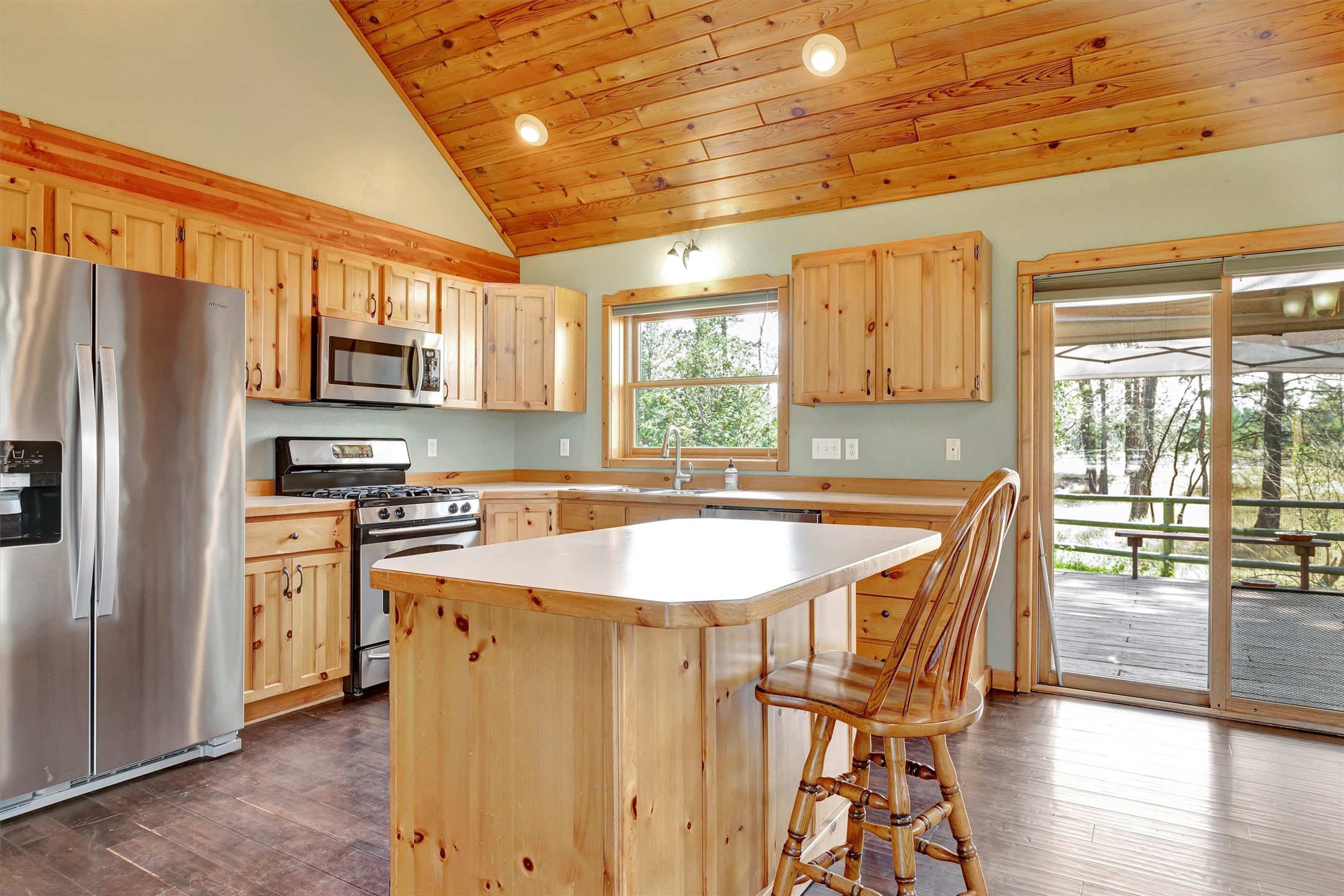 Victor, Montana 59875, United States, 3 Bedrooms Bedrooms, ,2 BathroomsBathrooms,Residential,Pending,48676