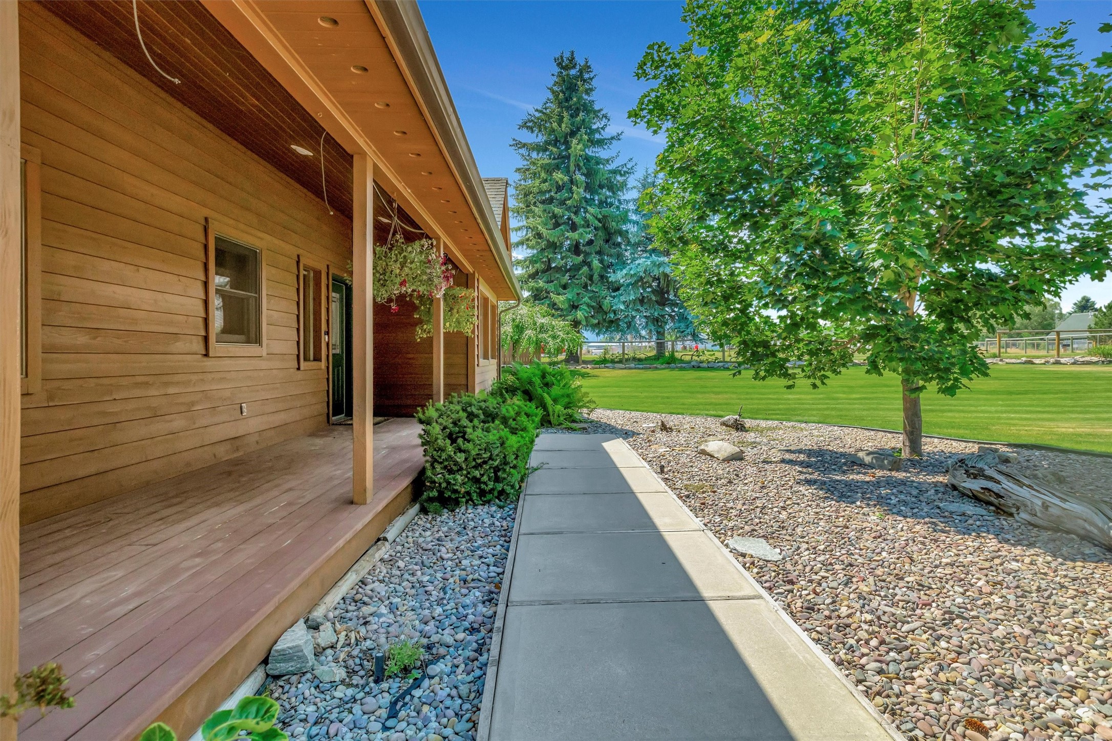 Victor, Montana 59875, United States, 3 Bedrooms Bedrooms, ,2 BathroomsBathrooms,Residential,Pending,48676