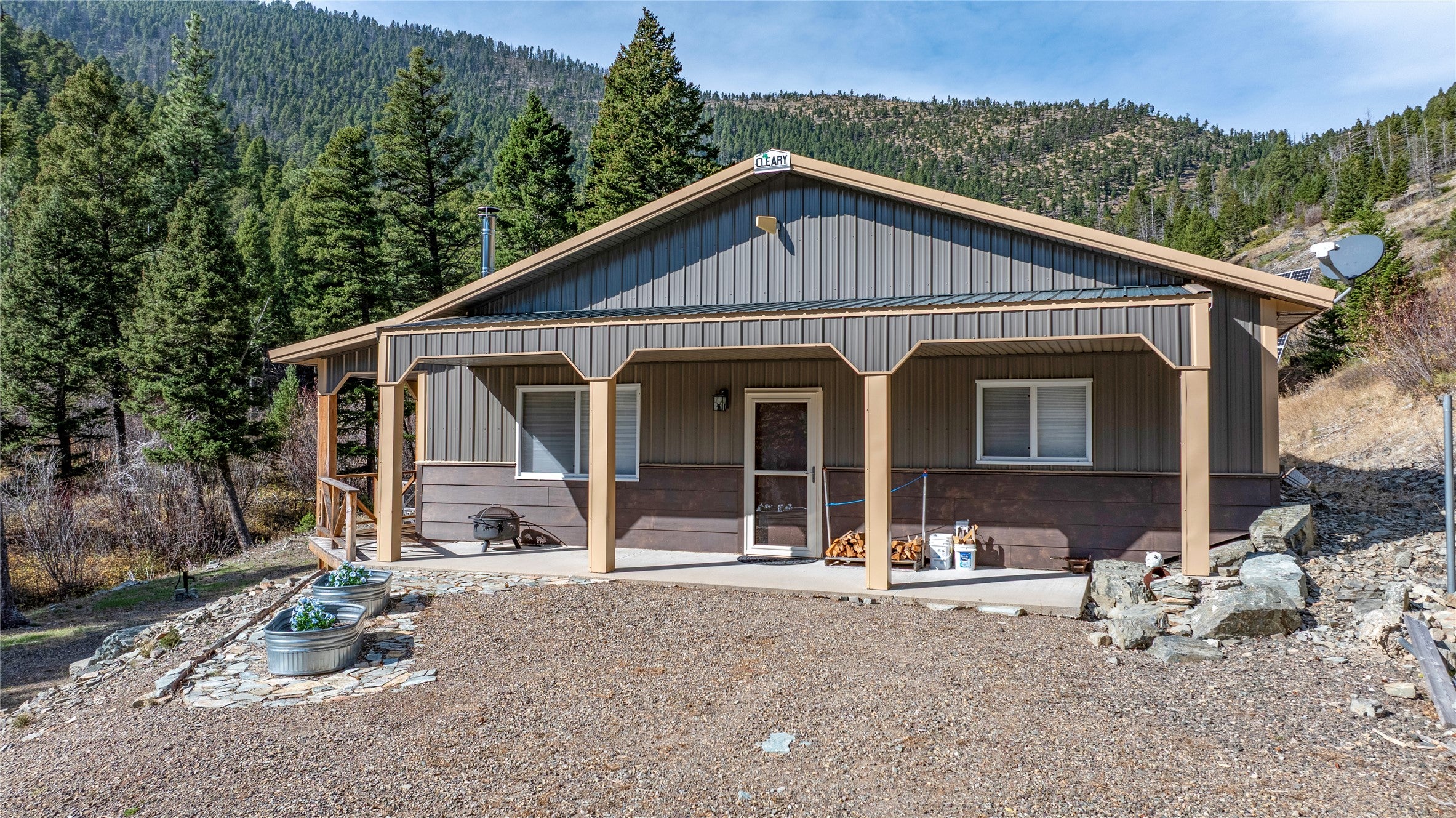 4476 Woods Creek Road