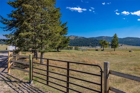 Tiny photo for 192 Gray Lane, Kalispell, MT 59901 (MLS # 30065292)