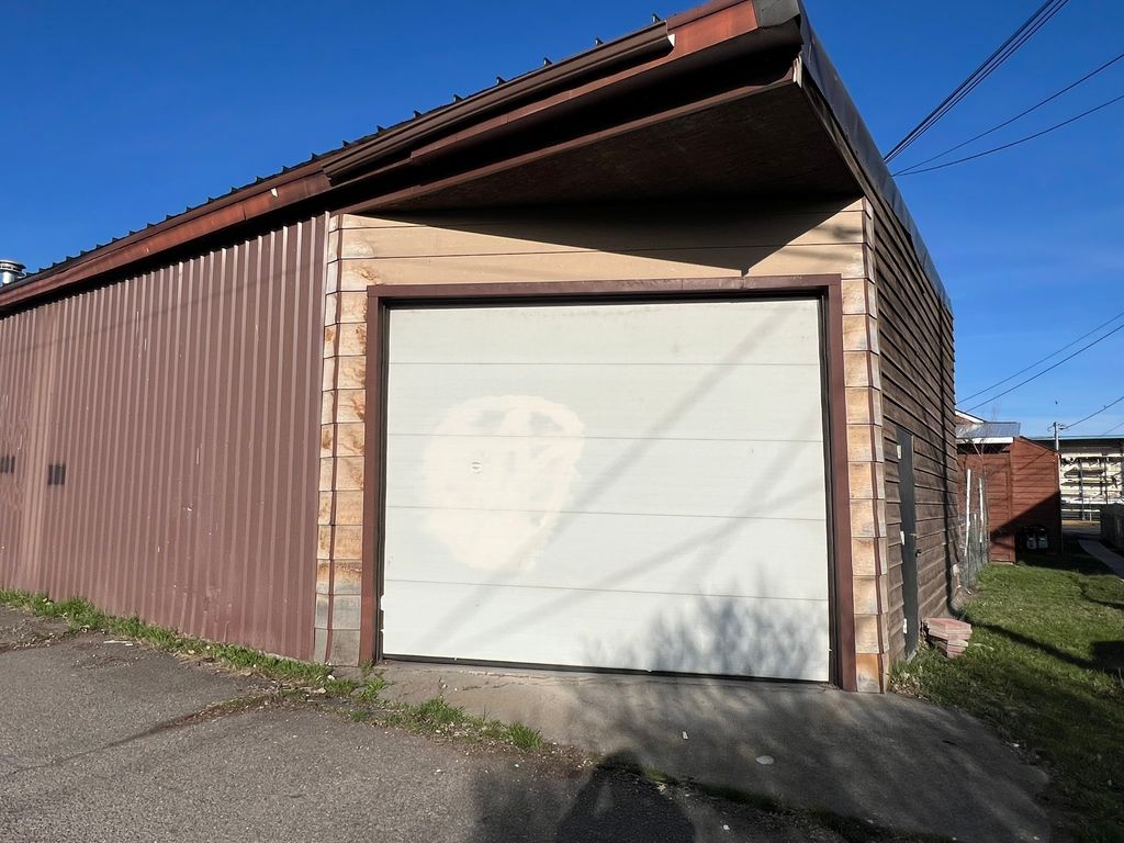 Photo of 320 Lawrence Street, Missoula, MT 59801 (MLS # 30067481)