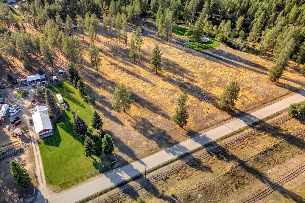 Photo of 87 Gauge Way, Hamilton, MT 59840 (MLS # 30064763)