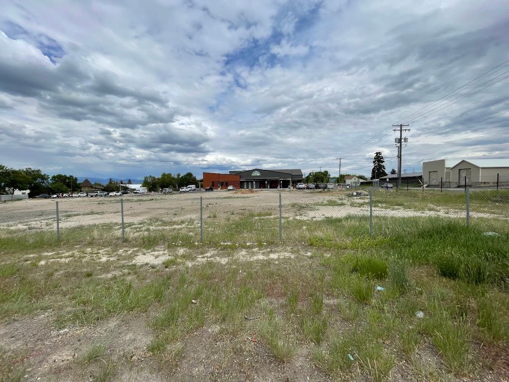 Photo of 1311 N Montana Avenue, Helena, MT 59601 (MLS # 30038913)