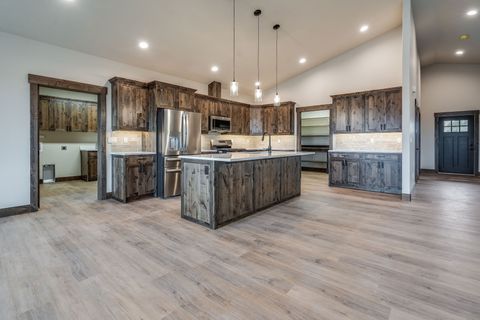 Photo of 37 Hodgson Court, Columbia Falls, MT 59912 (MLS # 30063619)