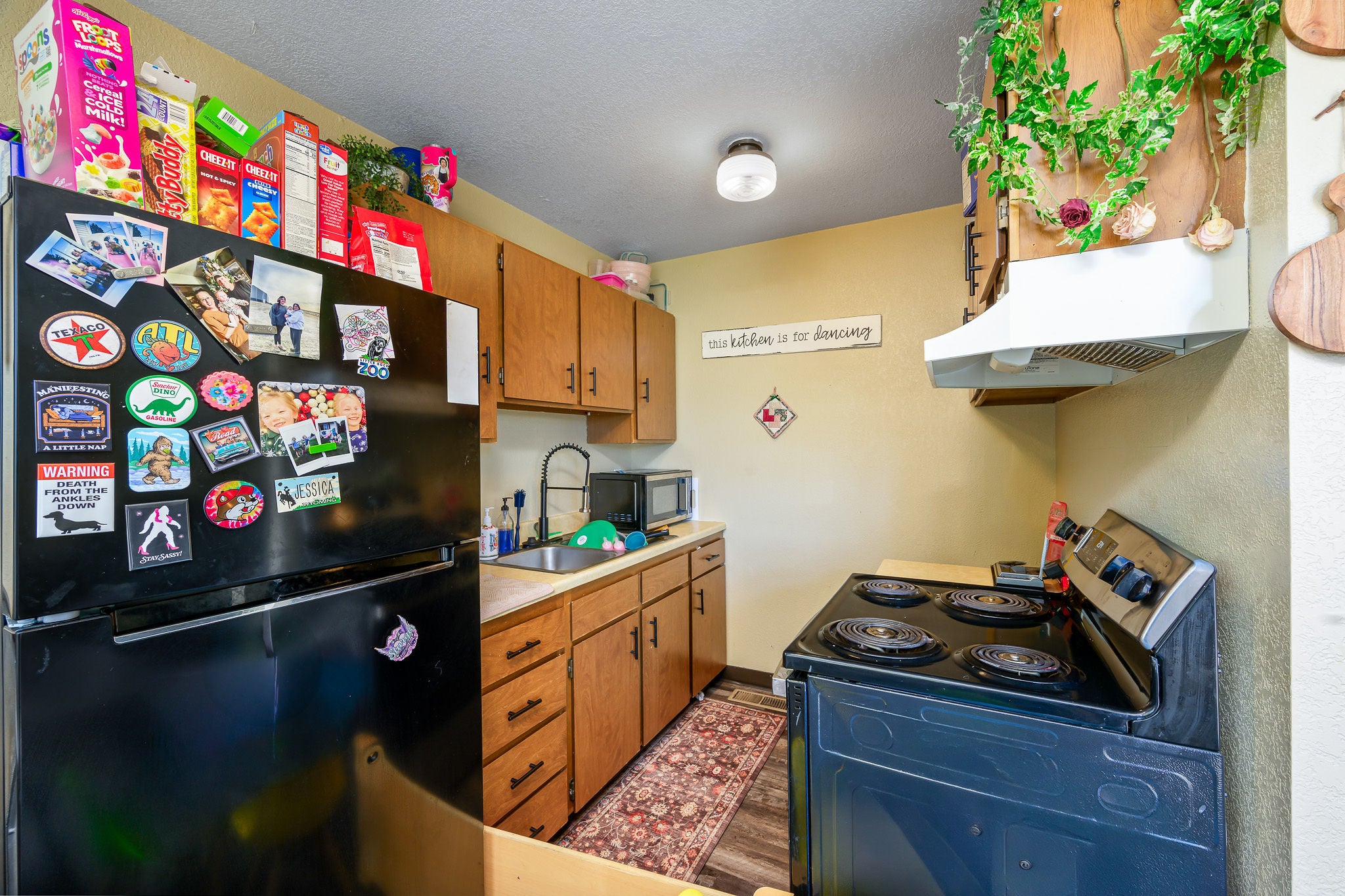 3 33rd Street W