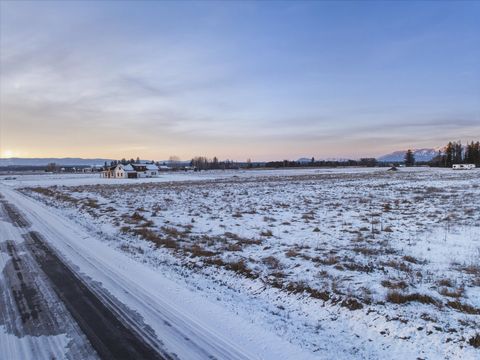 Tiny photo for 125 Glacier Flats Road, Kalispell, MT 59901 (MLS # 30062349)