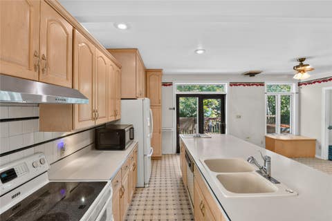 Tiny photo for 3021 2nd Avenue N, Great Falls, MT 59401 (MLS # 30073171)