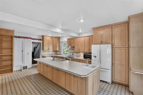 Tiny photo for 3021 2nd Avenue N, Great Falls, MT 59401 (MLS # 30073171)