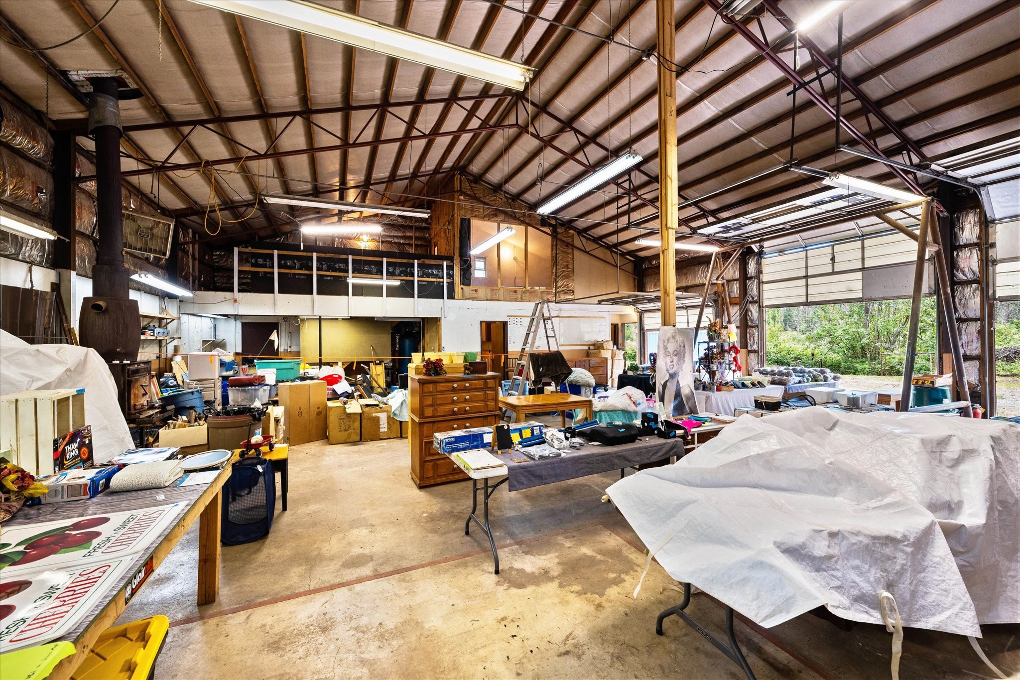 Bigfork, Montana 59911, United States, 3 Bedrooms Bedrooms, ,2 BathroomsBathrooms,Residential,Active,98623