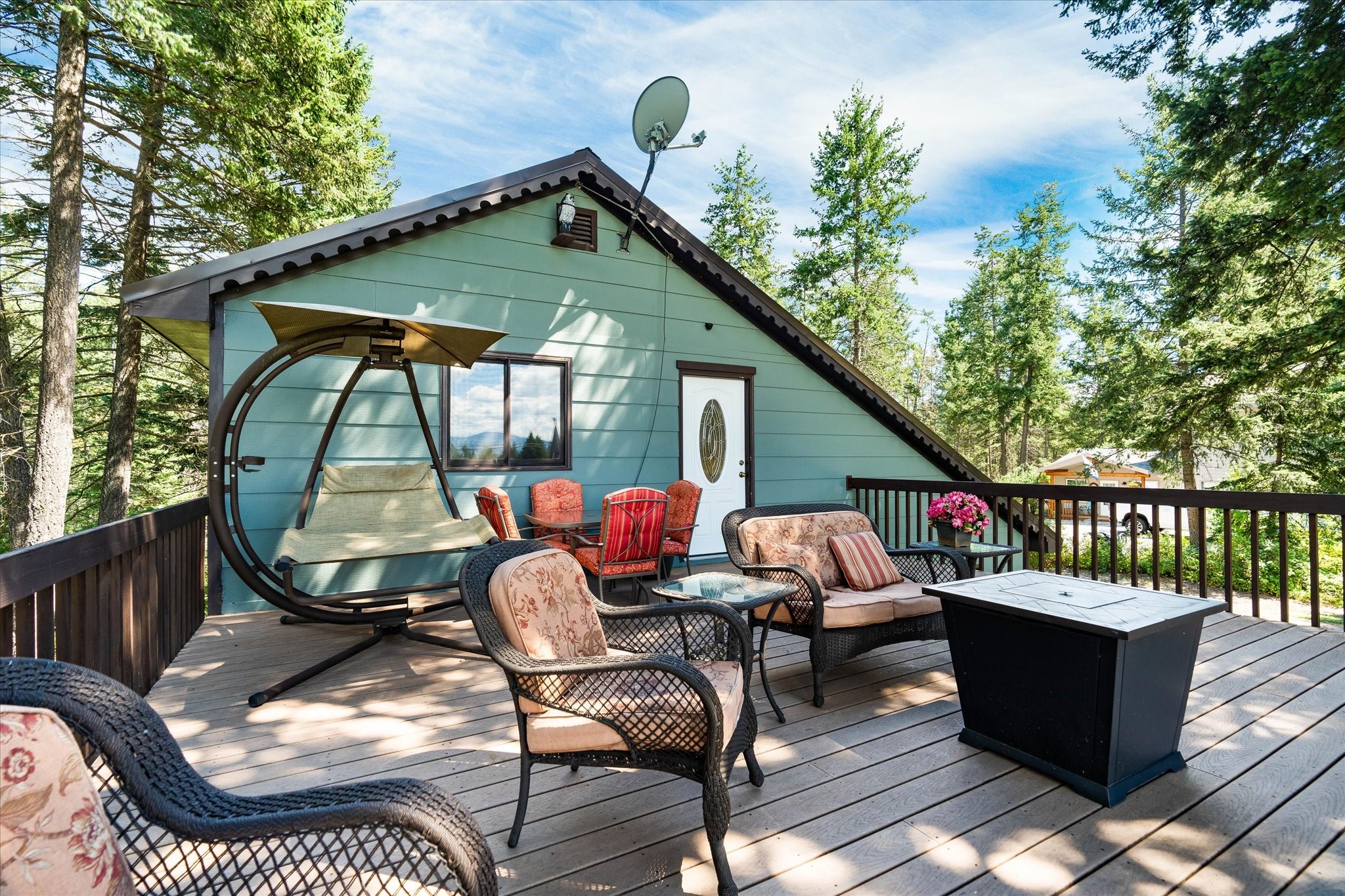 Bigfork, Montana 59911, United States, 3 Bedrooms Bedrooms, ,2 BathroomsBathrooms,Residential,Active,98623