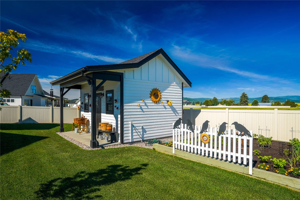 Photo of 110 Lumberjack Place, Kalispell, MT 59901 (MLS # 30079431)