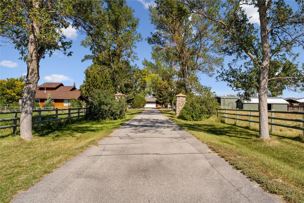 Photo of 780 Mason Lane, Corvallis, MT 59828 (MLS # 30057762)