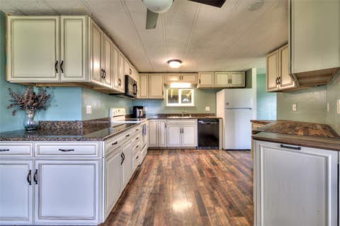 Tiny photo for 1327 Honey House Lane, Corvallis, MT 59828 (MLS # 30072289)