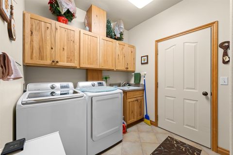 Tiny photo for 24 Lone Pine Trail, Hamilton, MT 59840 (MLS # 30071051)