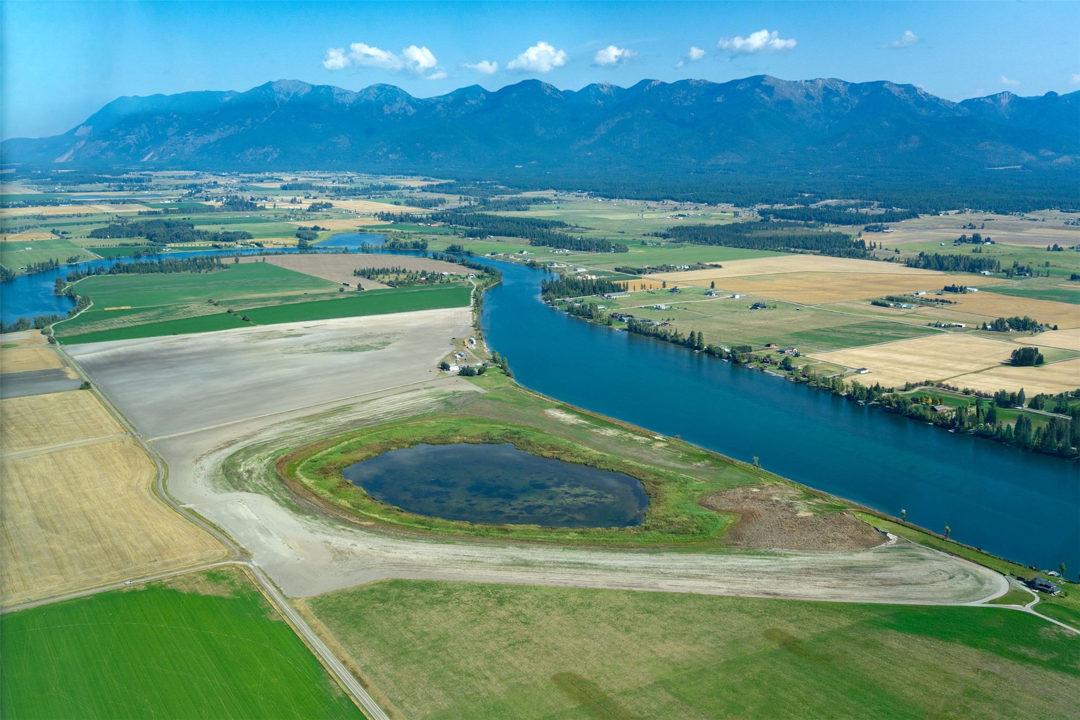 2883 & 2879 Lower Valley Road