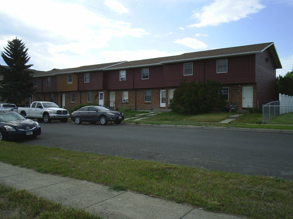 911 Hialeah Court