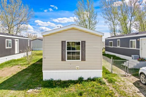 Tiny photo for 24 Trail Lane Ln, Vaughn, MT 59487 (MLS # 30071427)