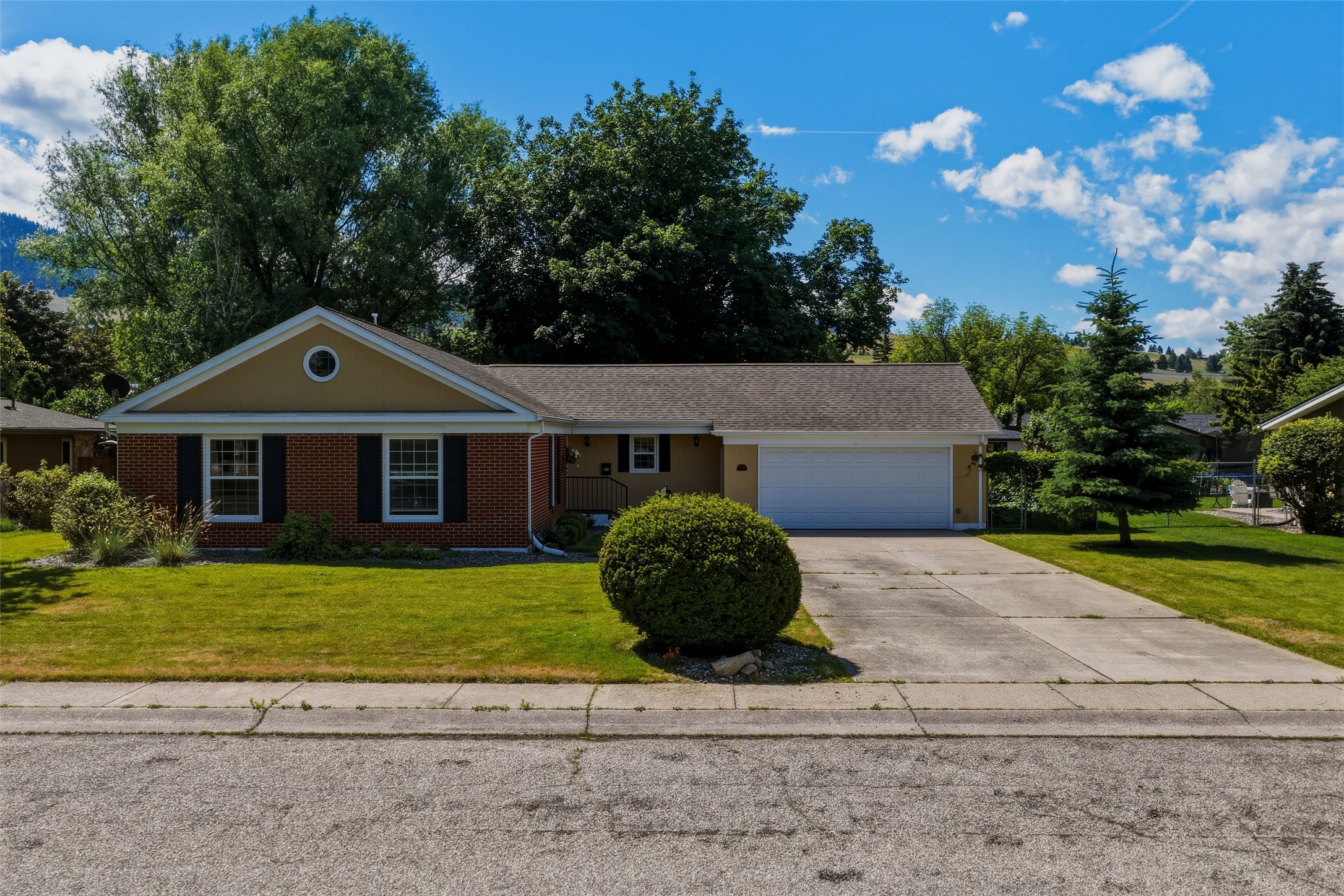 3812 Bellecrest Drive