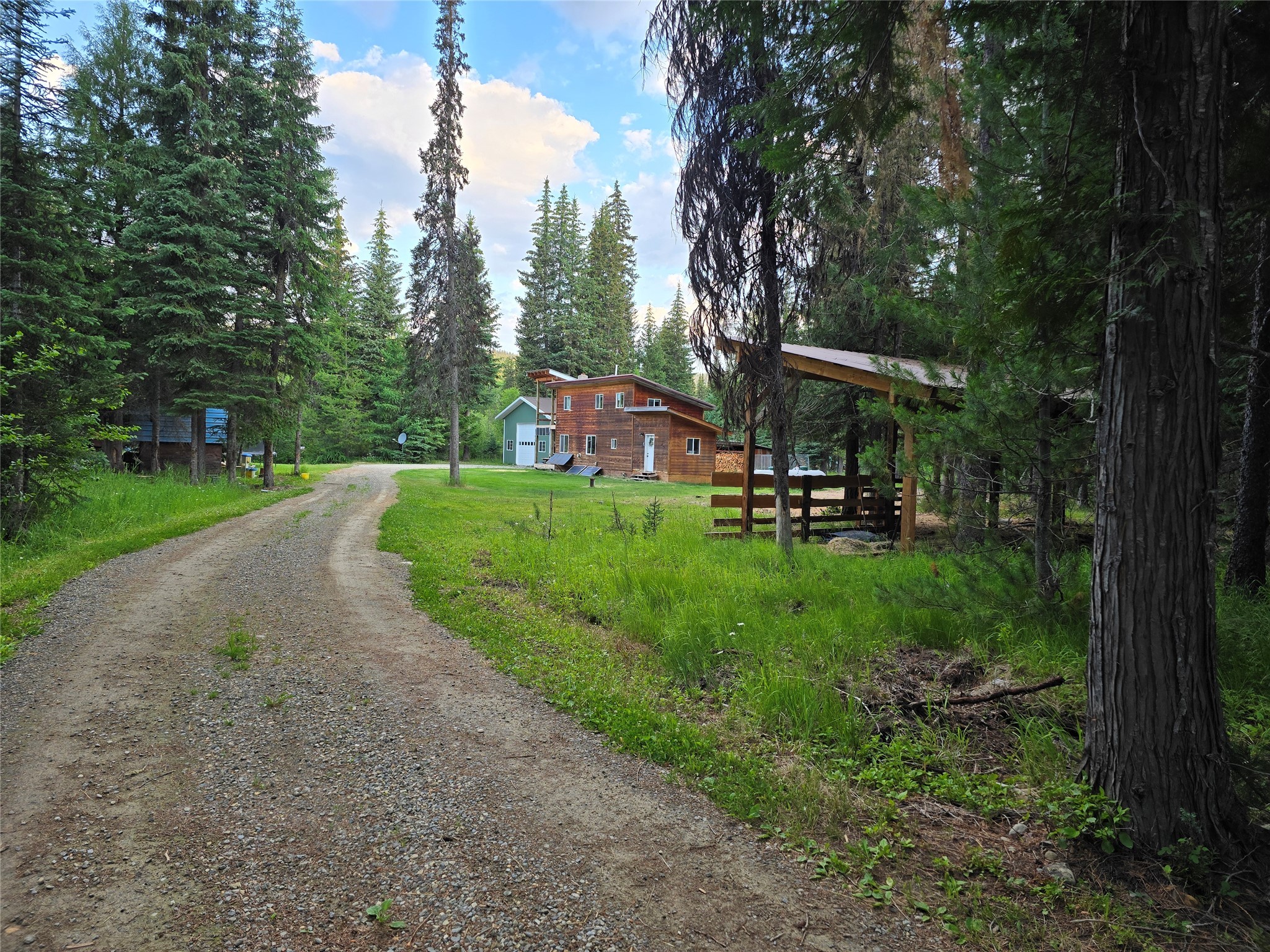 30467 S Fork Yaak Road (Yaak, MT)