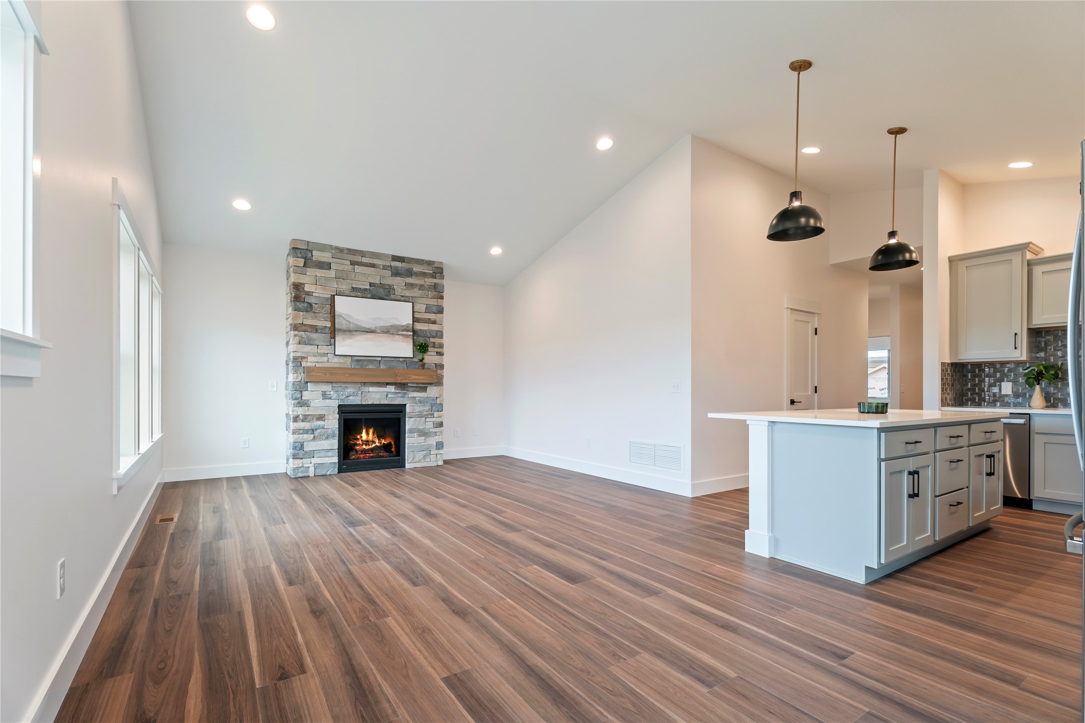 Helena, Montana 59601, United States, 3 Bedrooms Bedrooms, ,2 BathroomsBathrooms,Residential,Active,245966