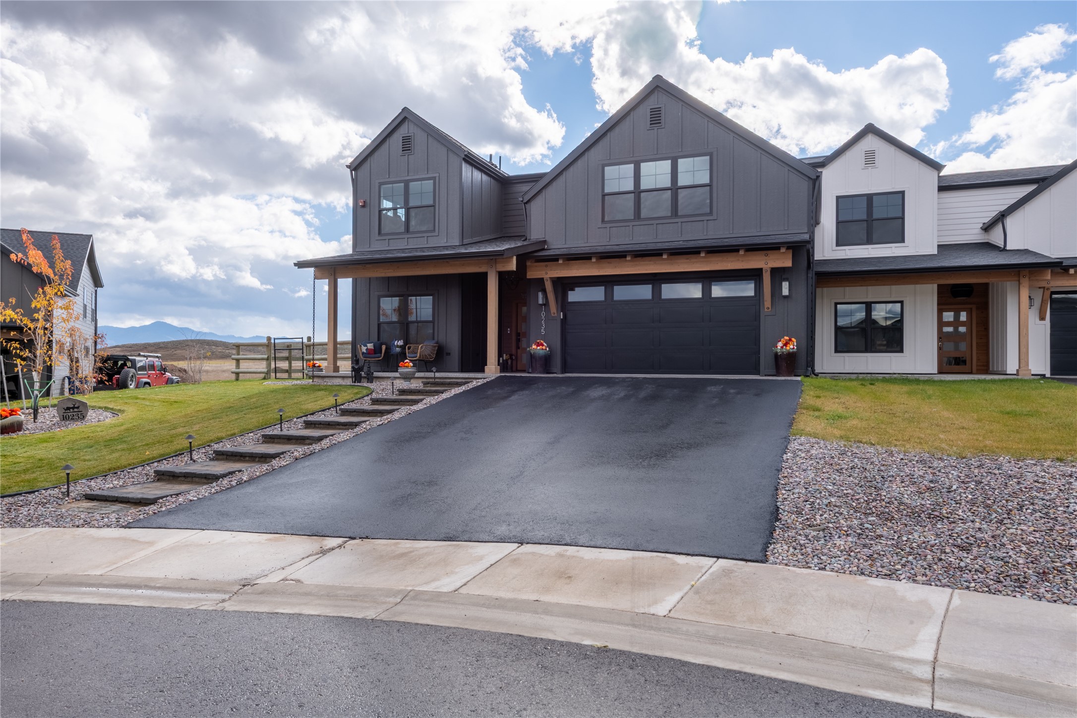 10235 Pale Morning Court